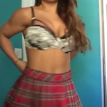 WWE Kaitlyn Porn Video And Nudes Leaked!