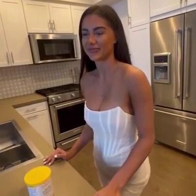 Mia Falls Fucks Her Visitor Onlyfans Video Leaked